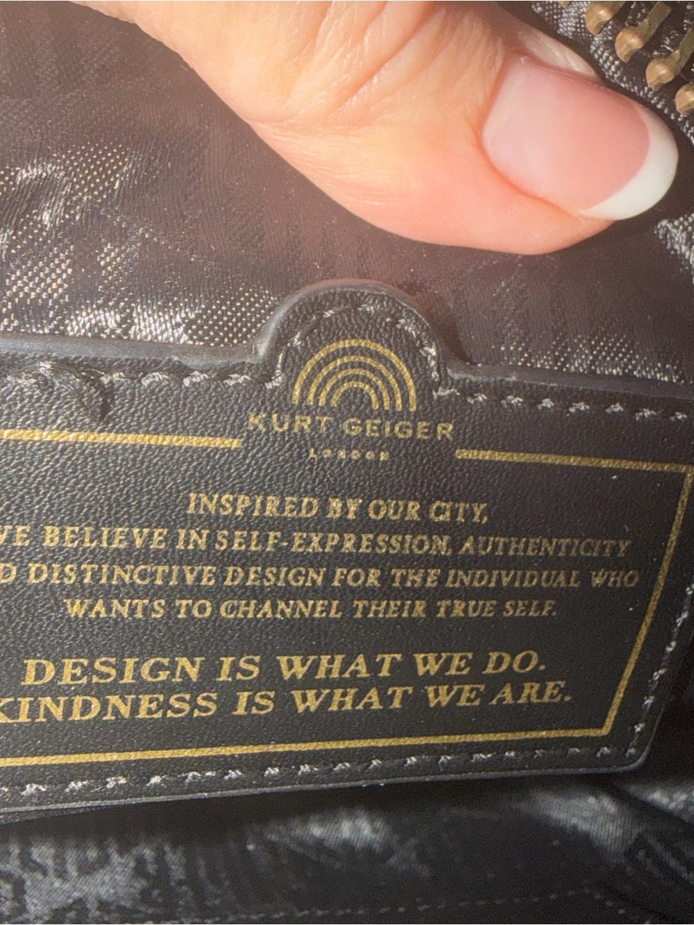 Kurt Geiger Cream Quilted Crossbody with Gold Plaque - Picture 3 of 9